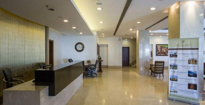 פנצ'קולה The Golden Plaza Hotel מראה חיצוני תמונה