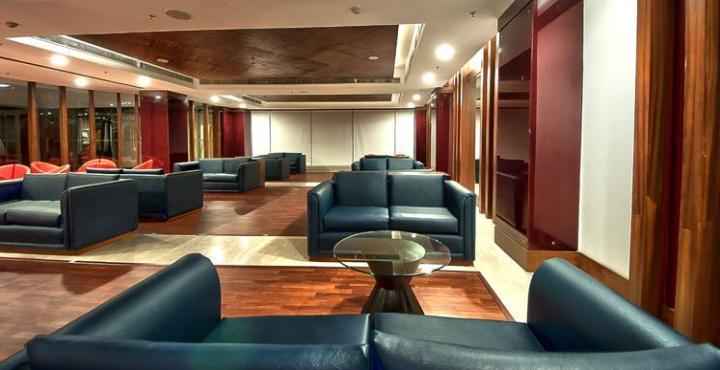 פנצ'קולה The Golden Plaza Hotel מראה חיצוני תמונה