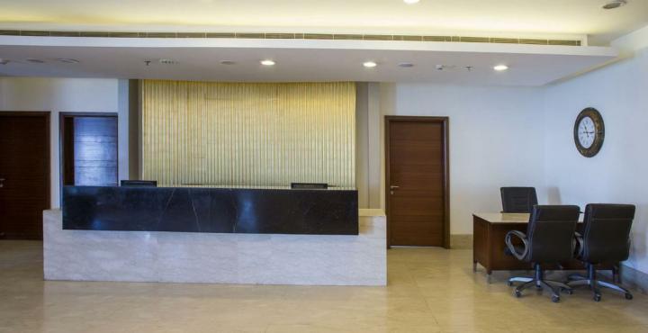 פנצ'קולה The Golden Plaza Hotel מראה חיצוני תמונה