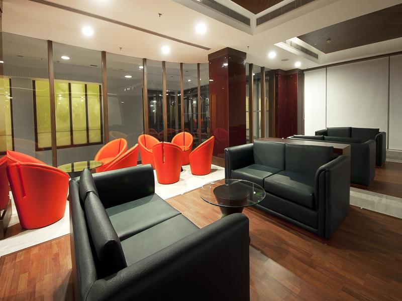 פנצ'קולה The Golden Plaza Hotel מראה חיצוני תמונה