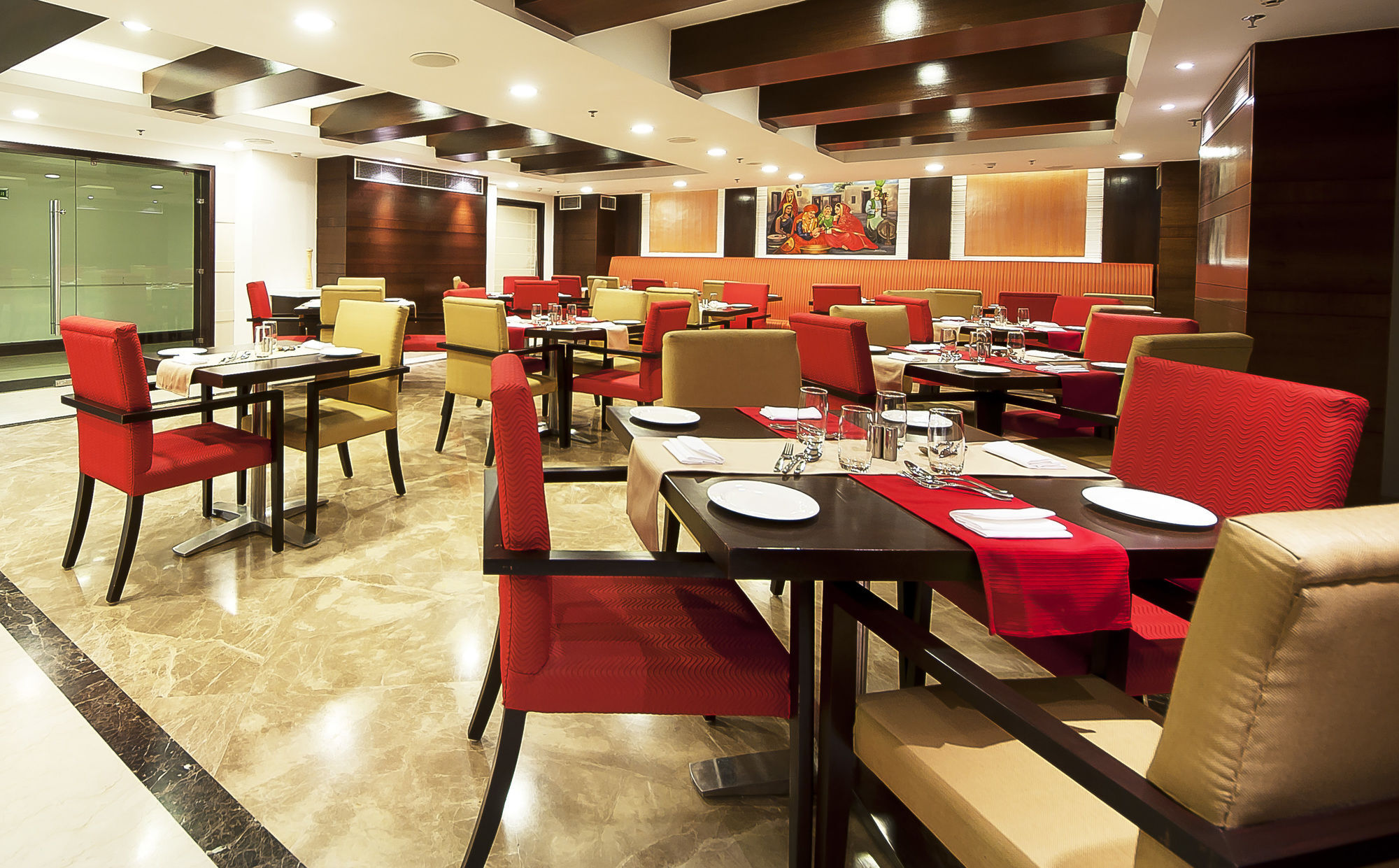 פנצ'קולה The Golden Plaza Hotel מראה חיצוני תמונה